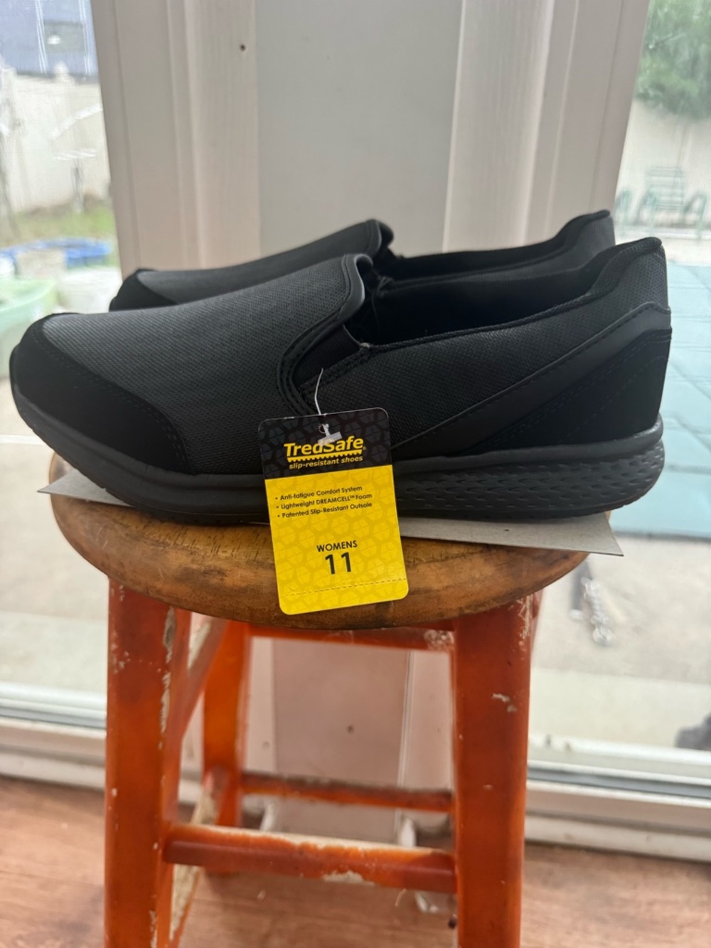 TredSafe Women's Sara II Slip-On Shoes Size 11 Black Slip-Resistant NWT